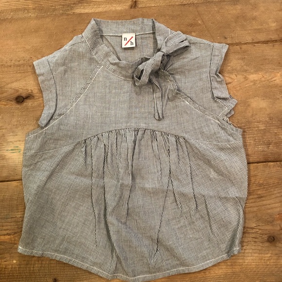 Neve Hawk Jellyfish Shirt Size 4T - Picture 2 of 3